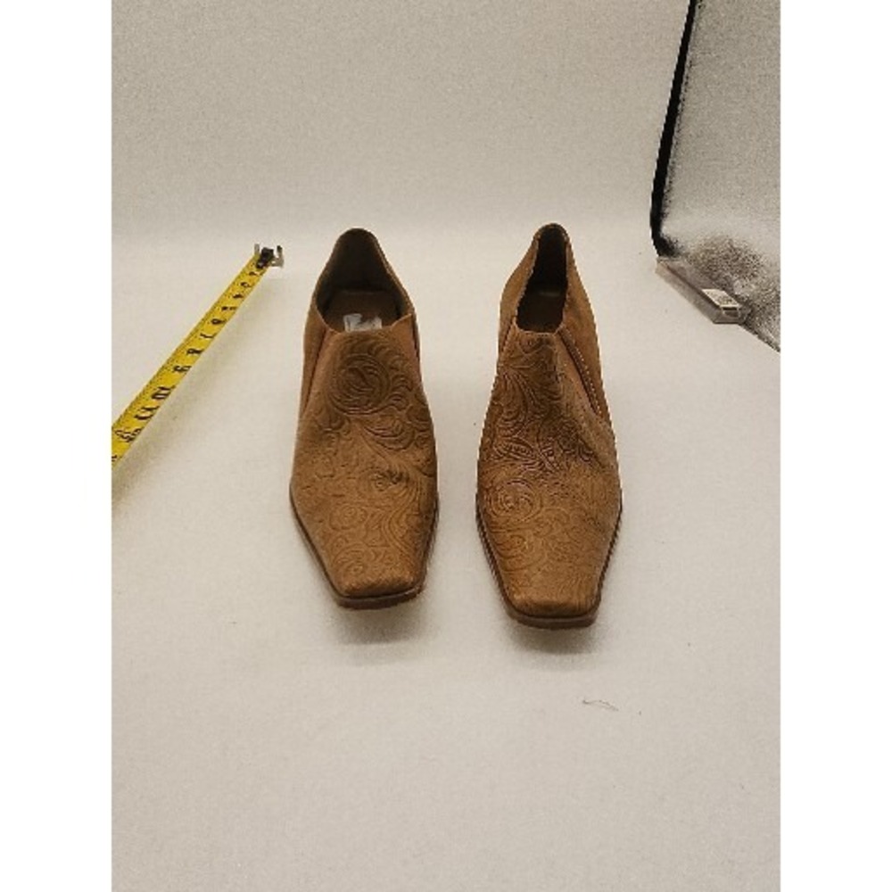 Via Accenti Womens Brown Leather 3" heel Short leather Boot Cuffed size 7.5‎ M